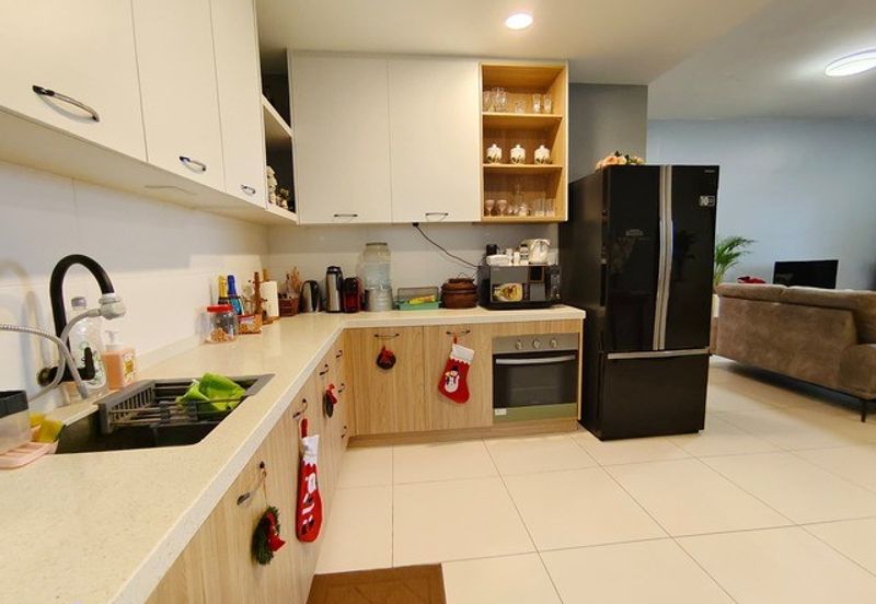 Zefer Hill Residence