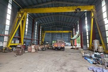 West Port, Pulau Indah