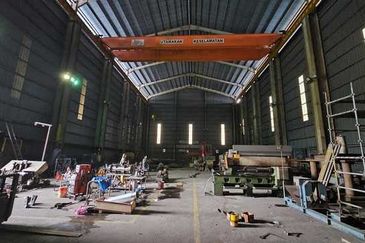 West Port, Pulau Indah