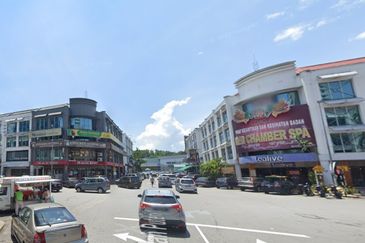 Bandar Puteri Puchong Ground floor shop for rent
