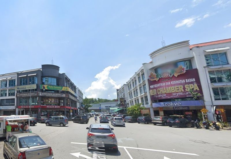 Bandar Puteri Puchong Ground floor shop for rent