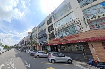 Bandar Puteri Puchong Ground floor shop for rent