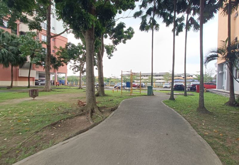 Vista Millennium Condominiums