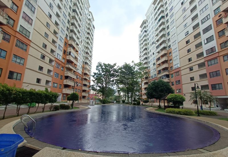 Vista Millennium Condominiums