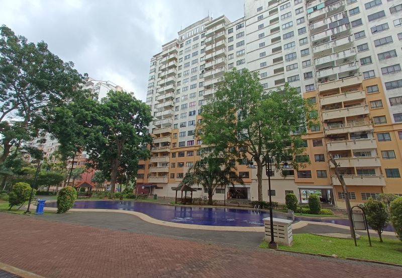 Vista Millennium Condominiums