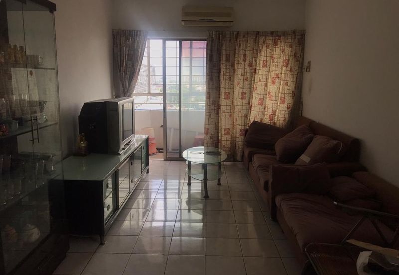 Plaza Sinar Apartment