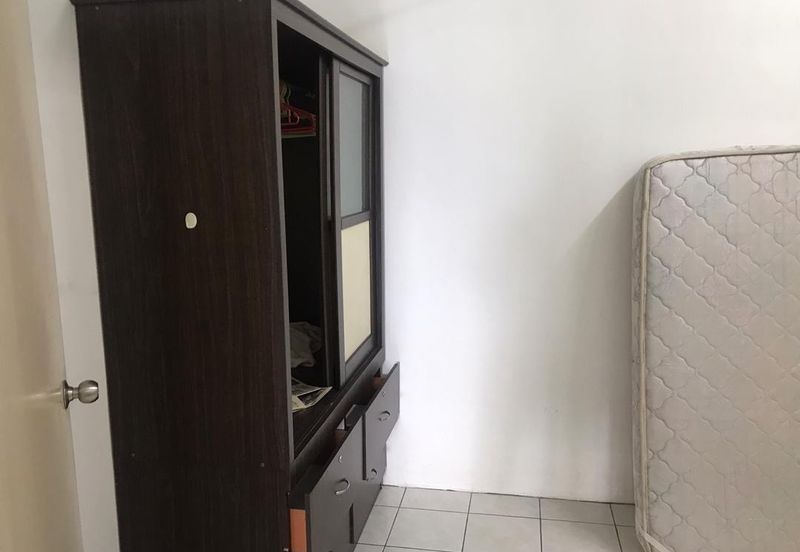 Plaza Sinar Apartment