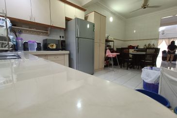 Bandar Puteri 10 Double story house for sale 