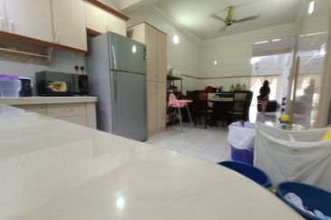 Bandar Puteri 10 Double story house for sale 