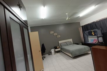 Bandar Puteri 10 Double story house for sale 