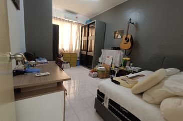 Bandar Puteri 10 Double story house for sale 