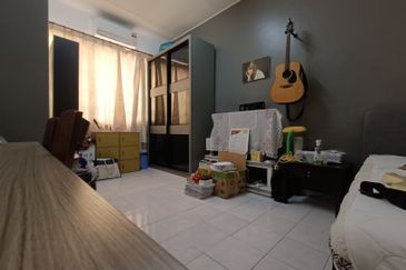 Bandar Puteri 10 Double story house for sale 