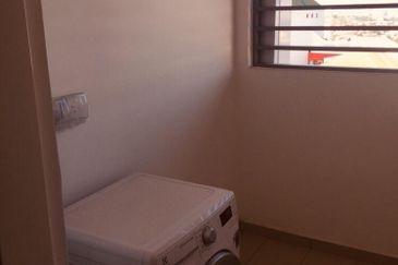 Aurora Tower @ Eco Sky