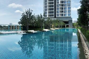 Aurora Tower @ Eco Sky