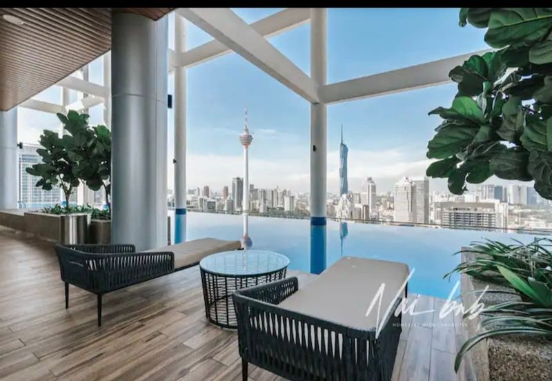 The Luxe by Infinitum