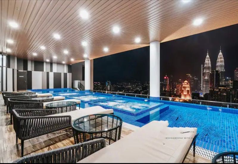 The Luxe by Infinitum