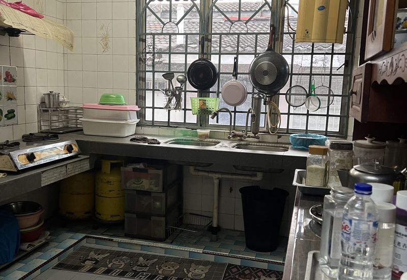 Super Deal Single storey house for sale 