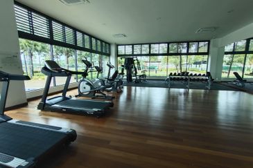 Hillcrest Heights (Puchong Heights)