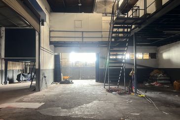 Taman Industrial Sungai Buloh (TSB Commercial Centre)