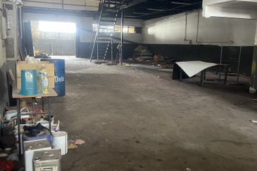 Taman Industrial Sungai Buloh (TSB Commercial Centre)