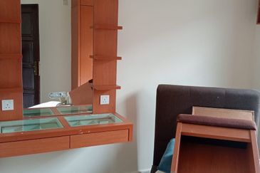 Damansara damai  Sg buloh 7000 sqft landed house for Sale 