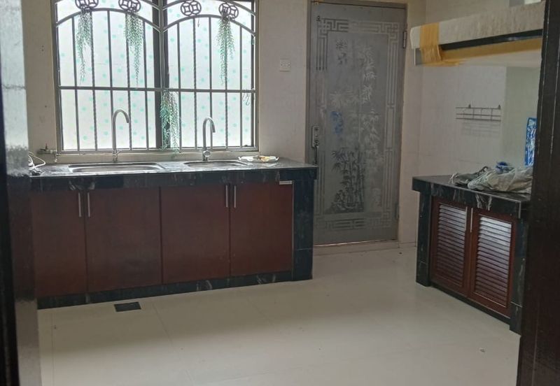 Damansara damai  Sg buloh 7000 sqft landed house for Sale 