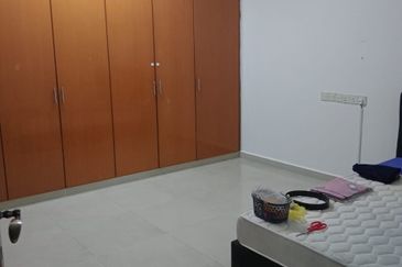 Damansara damai  Sg buloh 7000 sqft landed house for Sale 