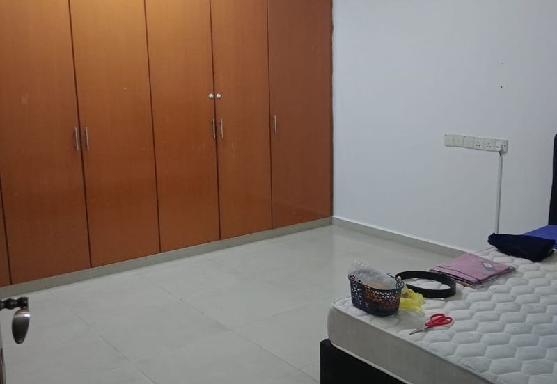 Damansara damai  Sg buloh 7000 sqft landed house for Sale 