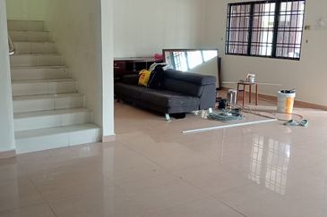 Damansara damai  Sg buloh 7000 sqft landed house for Sale 
