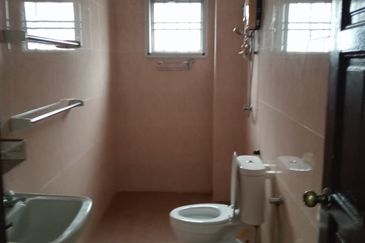 Damansara damai  Sg buloh 7000 sqft landed house for Sale 