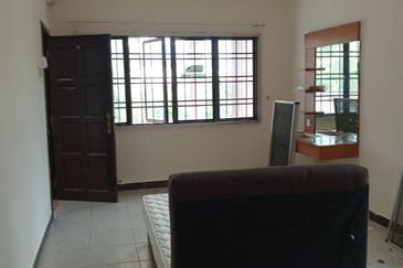 Damansara damai  Sg buloh 7000 sqft landed house for Sale 