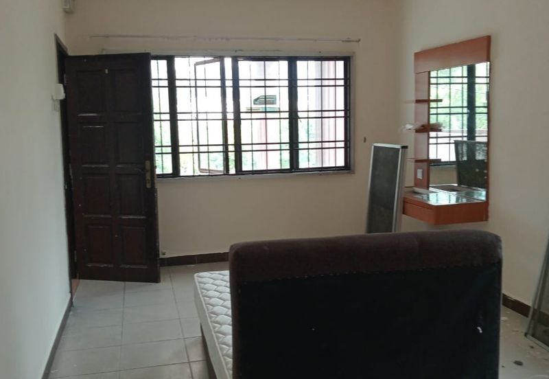 Damansara damai  Sg buloh 7000 sqft landed house for Sale 