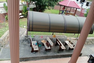 Damansara damai  Sg buloh 7000 sqft landed house for Sale 