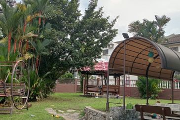 Damansara damai  Sg buloh 7000 sqft landed house for Sale 