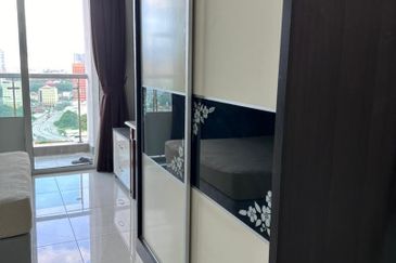 Royal Regent Sri Putramas III