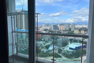 Royal Regent Sri Putramas III