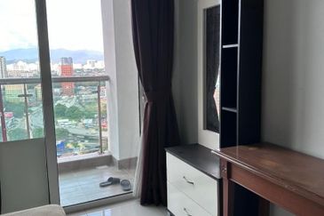 Royal Regent Sri Putramas III