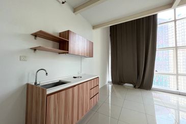 Tower M, Empire City