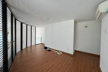 Tower M, Empire City