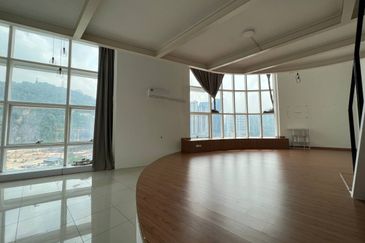 Tower M, Empire City