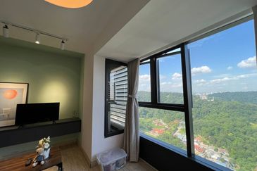 Halo Sunday @ Empire City