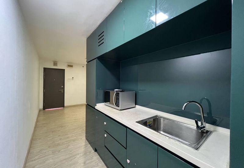 Halo Sunday @ Empire City