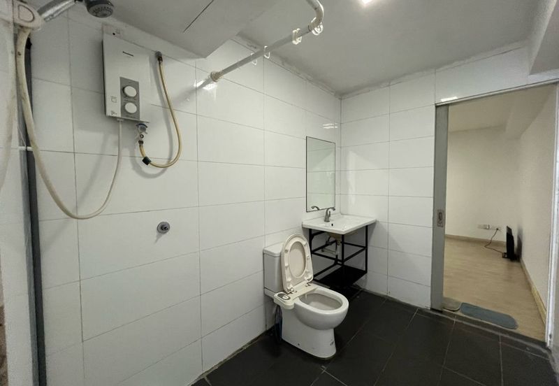 Halo Sunday @ Empire City