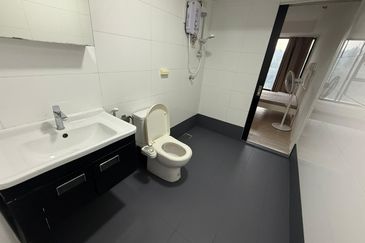 Halo Sunday @ Empire City