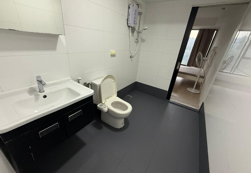 Halo Sunday @ Empire City