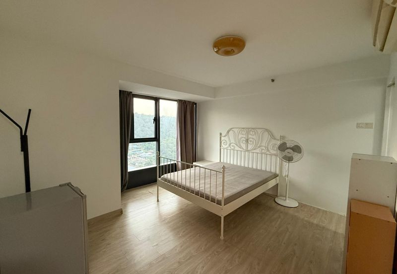 Halo Sunday @ Empire City