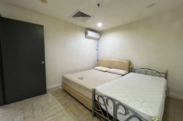 Crown Tower @ Empire City