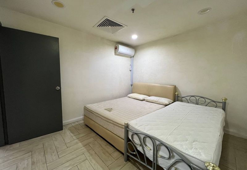 Crown Tower @ Empire City