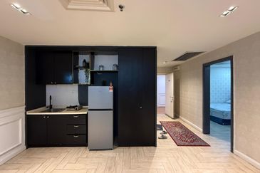 Crown Tower @ Empire City