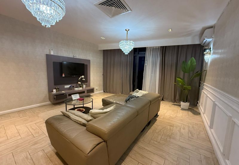 Crown Tower @ Empire City